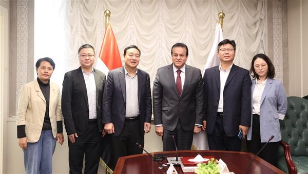 خالد عبدالغفار وزير