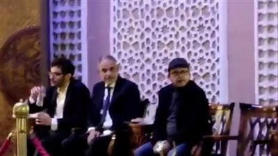 كريم محمود عبد العزيز وهنيدي يقدمان واجب العزاء في والدة محمود البزاوي بمسجد الشرطة