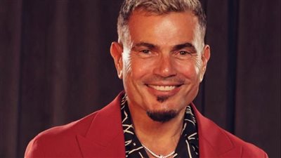 الكلمة الحلوة لعمرو دياب تتخطى 100 مليون مشاهدة في 72 ساعة فقط