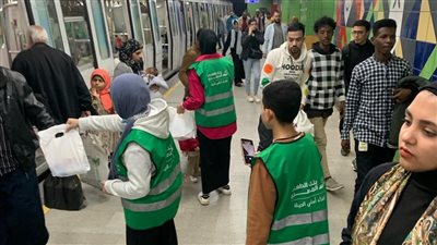 هنفطر فى المحطة.. النقل تطلق حملة لإفطار الصائمين في محطات المترو │ صور