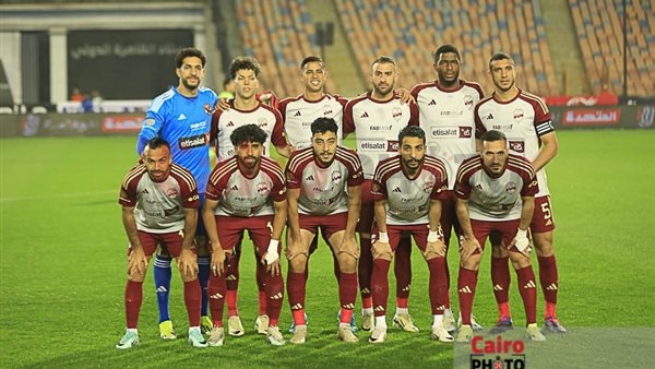 لاعبو فريق الأهلي