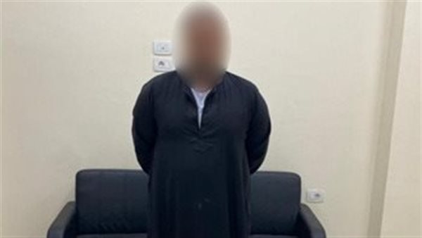 متهم والمضبوطات 