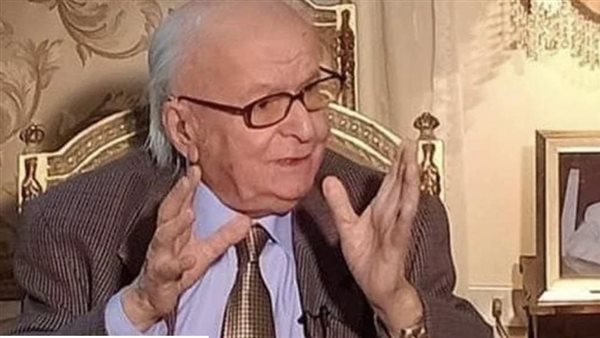  نقيب الأطباء الأسبق