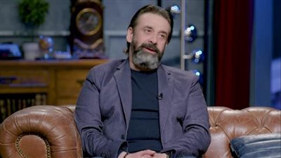 وفاة والدة كريم عبد العزيز