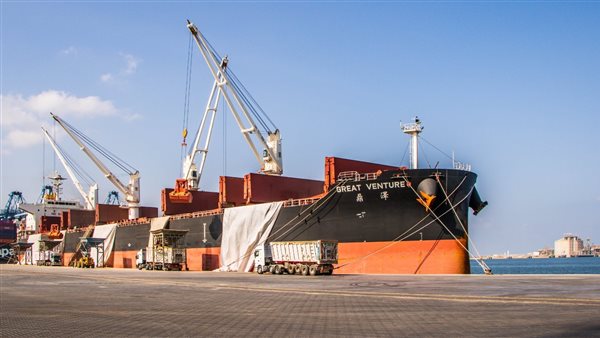 ميناء دمياط