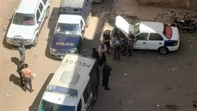 مصرع شاب شنقا في بورسعيد.. والتحريات الأولية: شبهة جنائية حول والده