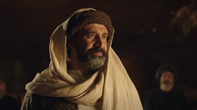 مسلسل الحشاشين الحلقة الخامسة.. كريم عبد العزيز يشوه سمعة الإمام الغزالي ويأمر بقتل الخليفة العباسي