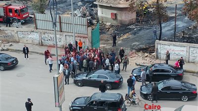 رئيس الوزراء يتفقد موقع حريق ستوديو الأهرام | صور