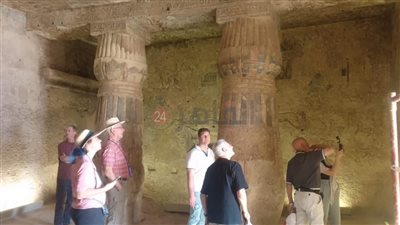 المناطق الأثرية بالمنيا تستقبل وفدا سياحيا من دول أوروبية