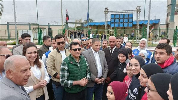 وزير الشباب والرياضة