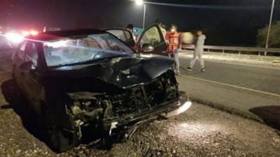 سيارة طائشة تصطدم بالجزيرة الوسطى أمام المتحف الكبير بالجيزة