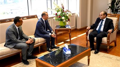 وزير الصناعة: الاستعانة بخبرة منظمة اليونيدو في إعادة هيكلة 147 منطقة صناعية