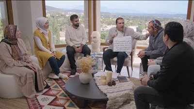 عمرو خالد: لا تلتفت لكلام الناس مهما أذوك واصنع أحسن صورة لنفسك