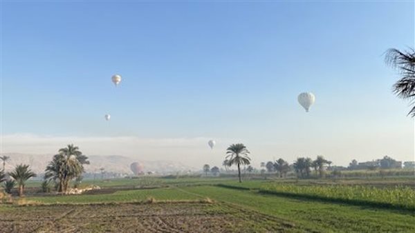 البالون الطائر بالأقصر