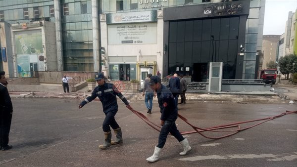 حريق مجمع بنوك التجمع
