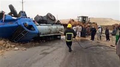 مصرع شخص وإصابة 4 آخرين في تصادم سيارة ودراجة نارية بالأقصر 