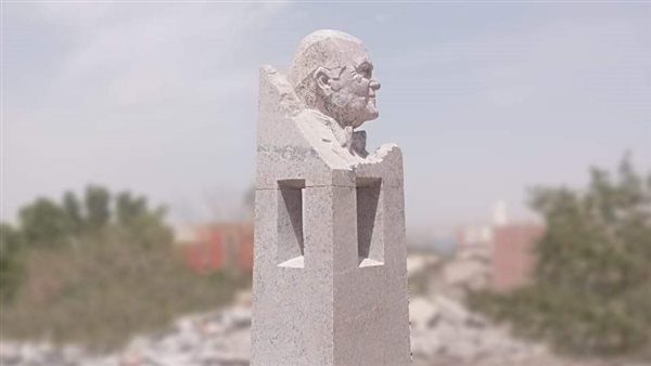 تمثال مجدي يعقوب