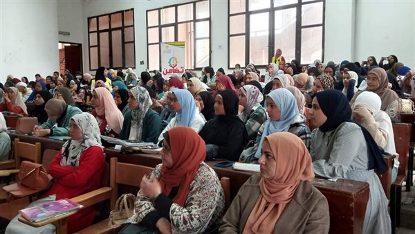 جانب من الندوة