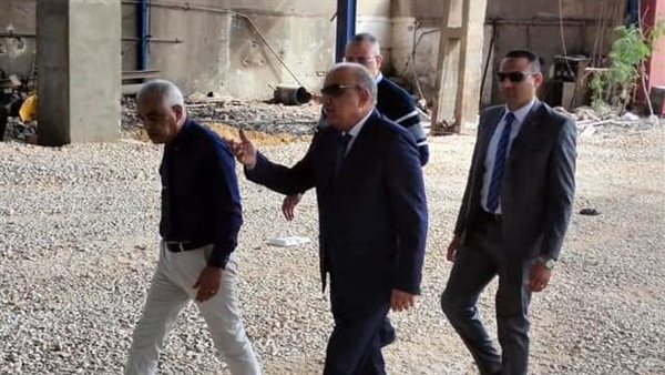 جولة وزير قطاع الأعمال