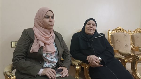 الحاجة فاطمة ونجلتها