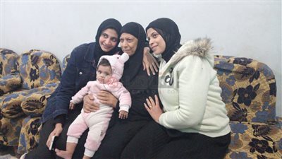 فقدت زوجها وابنها منذ 18 عامًا.. الأم المثالية للتمكين الاقتصادي بأسيوط: نفسي أزور بيت الله الحرام|فيديو