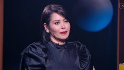 لقاء الخميسي: أمي كانت بتصوم رمضان معانا.. وكنت بروح معاها الكنيسة وأصلي زيها ومبسمعش شيوخ