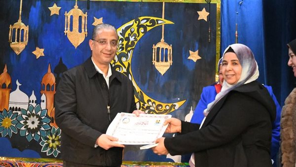 محافظ الفيوم يشهد