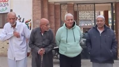 على قد فلوسكم ومش عاجبكم امشوا.. نزلاء دار مسنين في السويس يستغيثون من الإدارة والخدمات المقدمة لهم| بث مباشر 