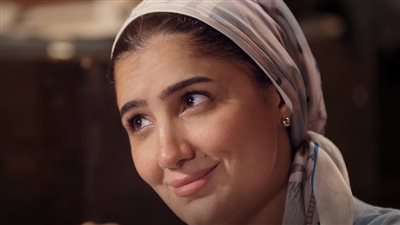 مسلسل نعمة الأفوكاتو الحلقة الـ 11.. مي عمر تتظاهر بالحب لـ أحمد زاهر وتدبر له فخ مع أروى جودة