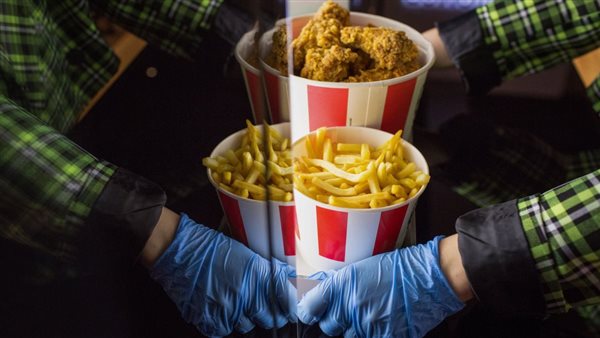 مطاعم كنتاكي وبيتزا