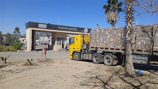 شاحنات المساعدات