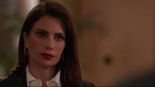 الفنانة صبا مبارك