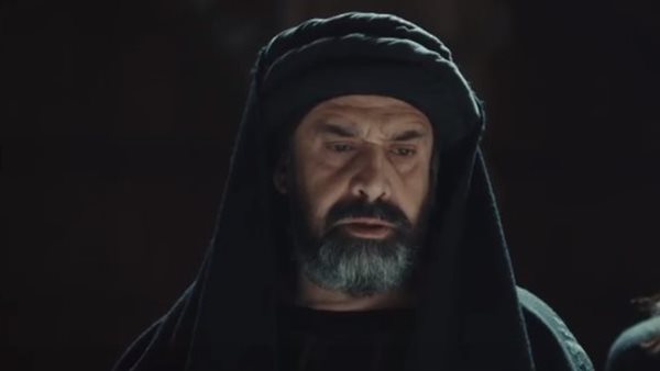 كريم عبد العزيز من