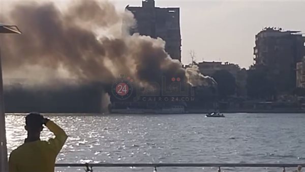 حريق مركب أمريكانا