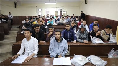 الجامع الأزهر ينظم إفطارا جماعيا للطلاب المصريين في الدراسة