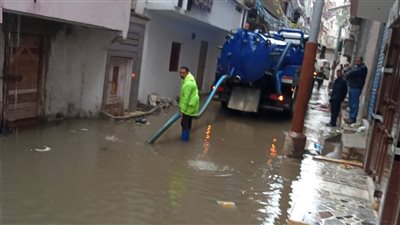 مياه البحيرة: كسح تجمعات مياه الصرف الصحى من الأماكن المنخفضة برشيد