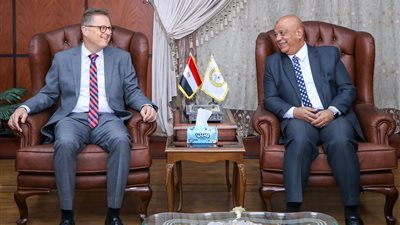 السفير الألماني بالقاهرة يبحث سبل التعاون المشترك مع هيئة ميناء دمياط