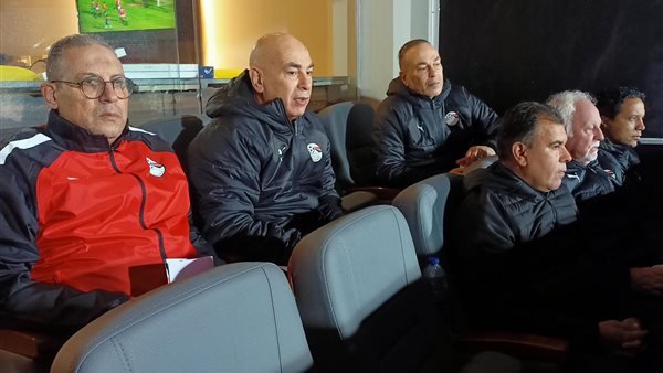 التوأم وجهاز منتخب