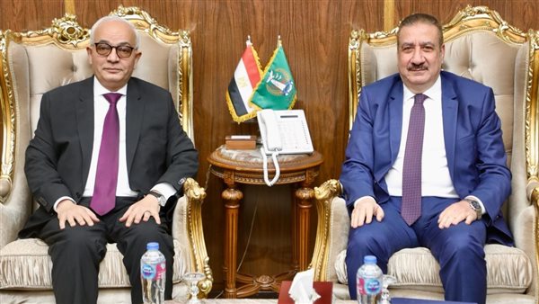 محافظ المنوفية ووزير