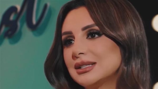 الفنانة أنغام