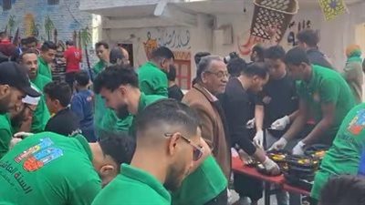 للعام العاشر على التوالي.. أهالي المطرية يستعدون لأكبر مائدة إفطار في رمضان | بث مباشر