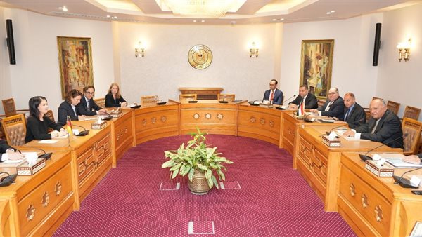 وزير الخارجية ونظيرته