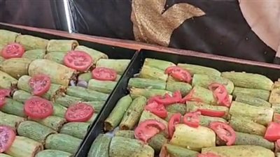 مطبخ خيري بكفر الشيخ يوزع 400 وجبة يوميا لمساعدة غير القادرين: شغالين من 7 سنين والمتطوعين معانا طلاب | بث مباشر