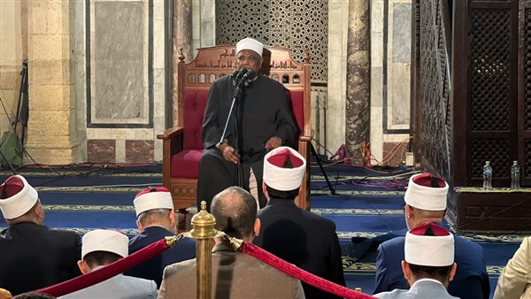 الدكتور عباس شومان