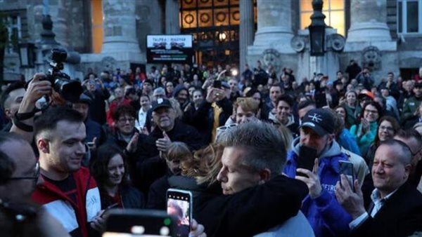 مظاهرات حاشدة في