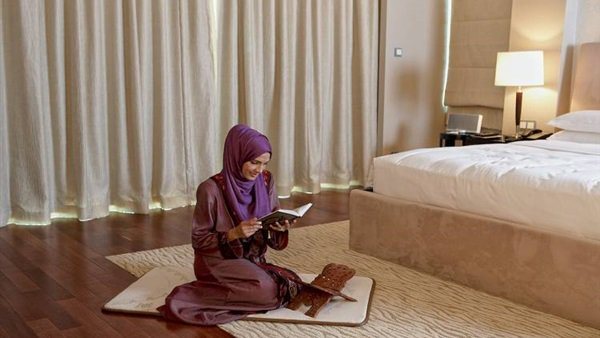 اعتكاف المرأة في