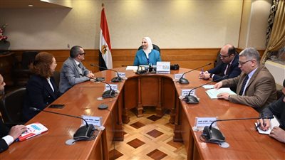 وزيرة التضامن تبحث سبل تطوير منظومة الكفالة والتمكين الاقتصادي مع هيئة إنقاذ الطفولة
