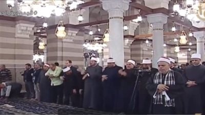 بعد افتتاحه اليوم.. نقل شعائر صلاة العشاء والتراويح من مسجد السيدة زينب | بث مباشر