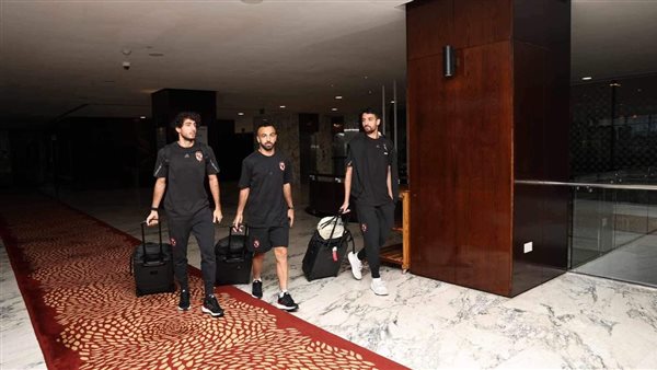 لاعبو الأهلي