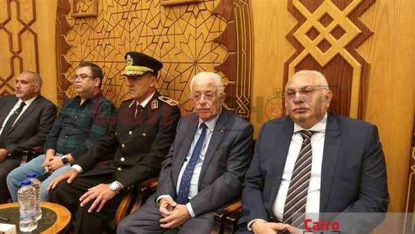 طارق شوقي في عزاء